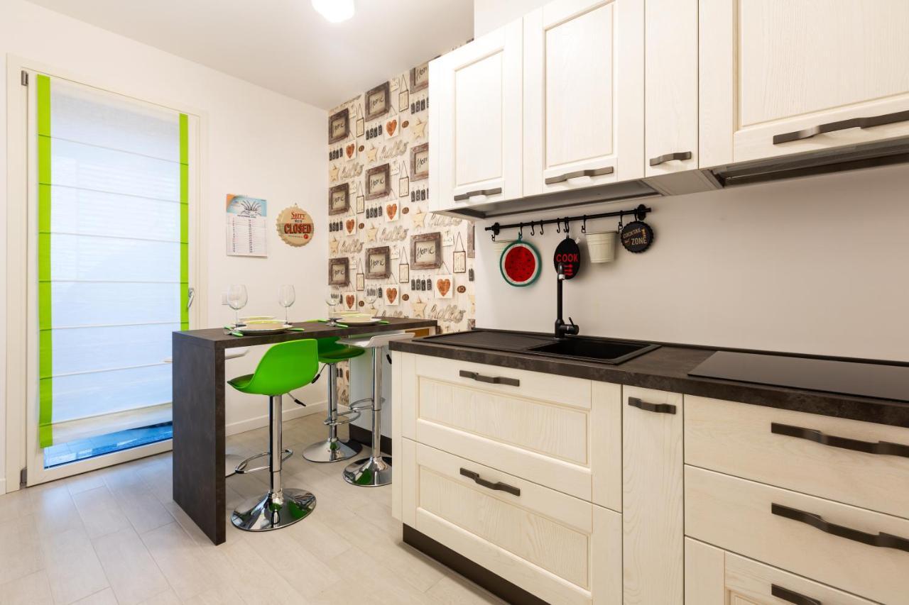 Fiera Milano Flat With Garageアパートメント エクステリア 写真
